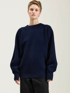NICHOLSON & NICHOLSON Highland Crewneck Sweater