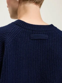 NICHOLSON & NICHOLSON Highland Crewneck Sweater