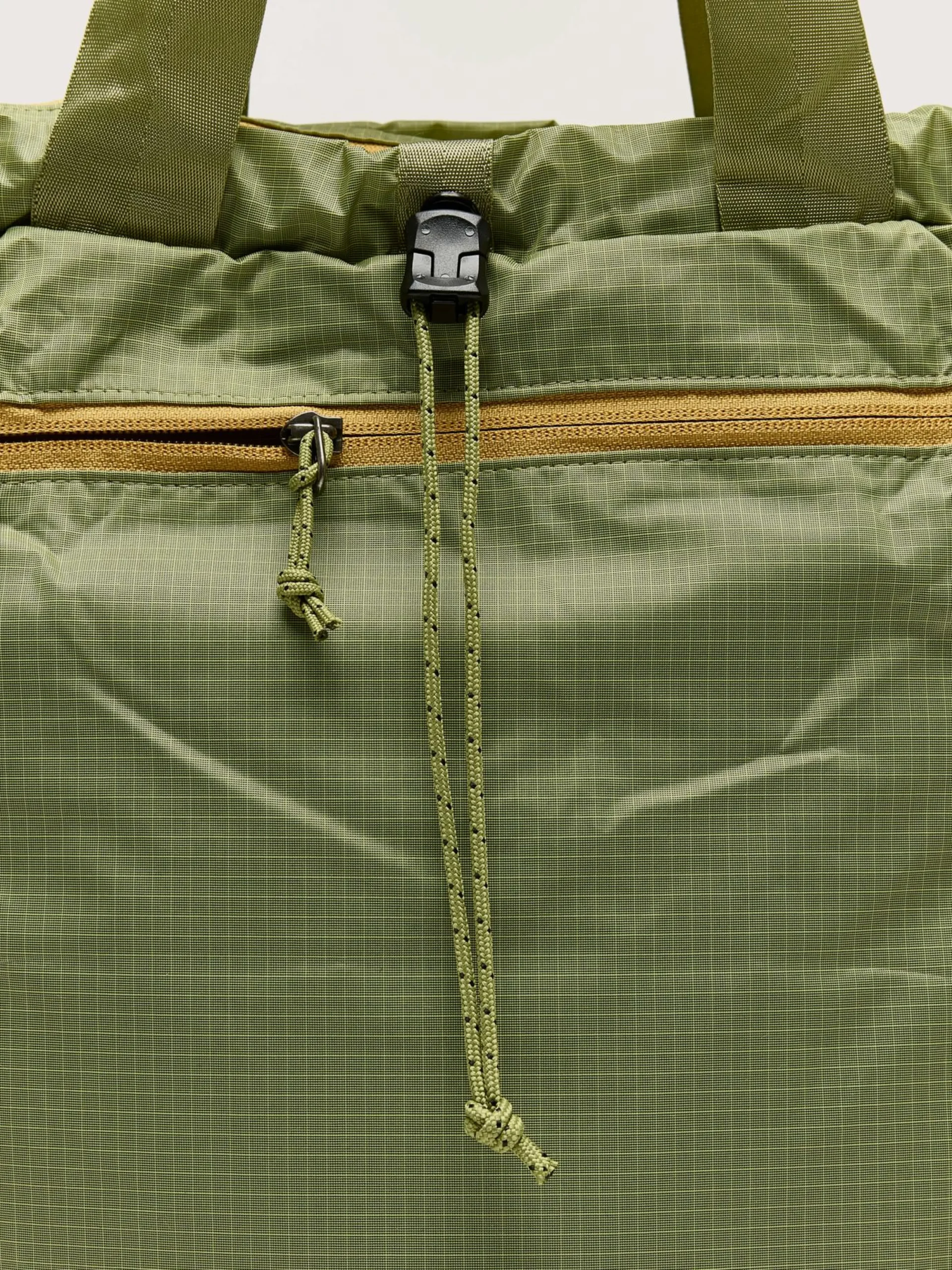 PATAGONIA Ultralichte Black Hole Tote Pack