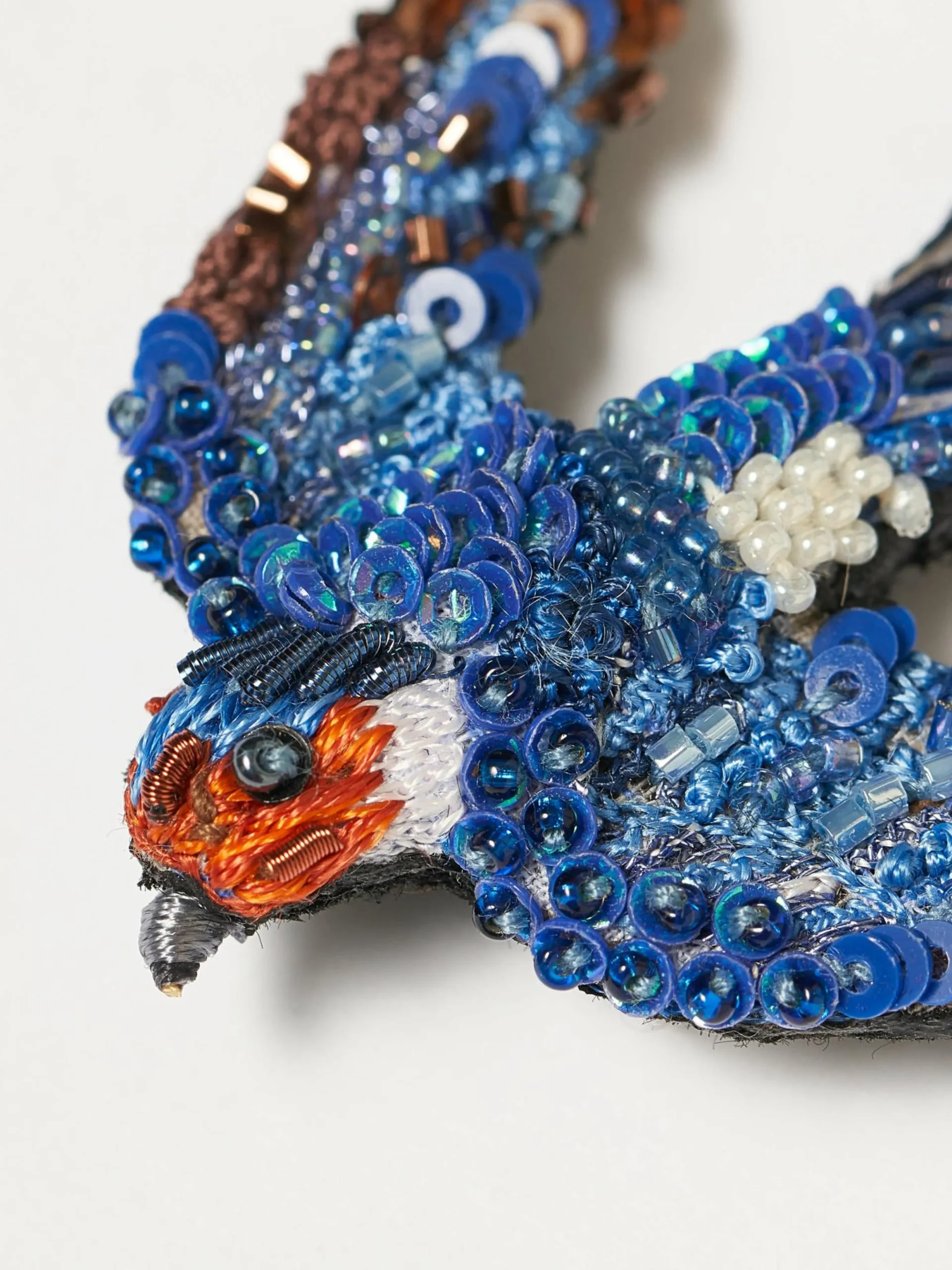 TROVELORE Flying Swallow Broche